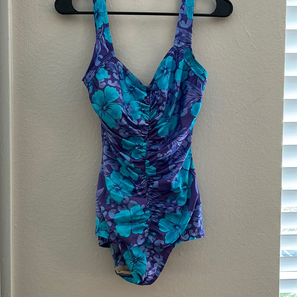 Women’s floral one piece swimsuit